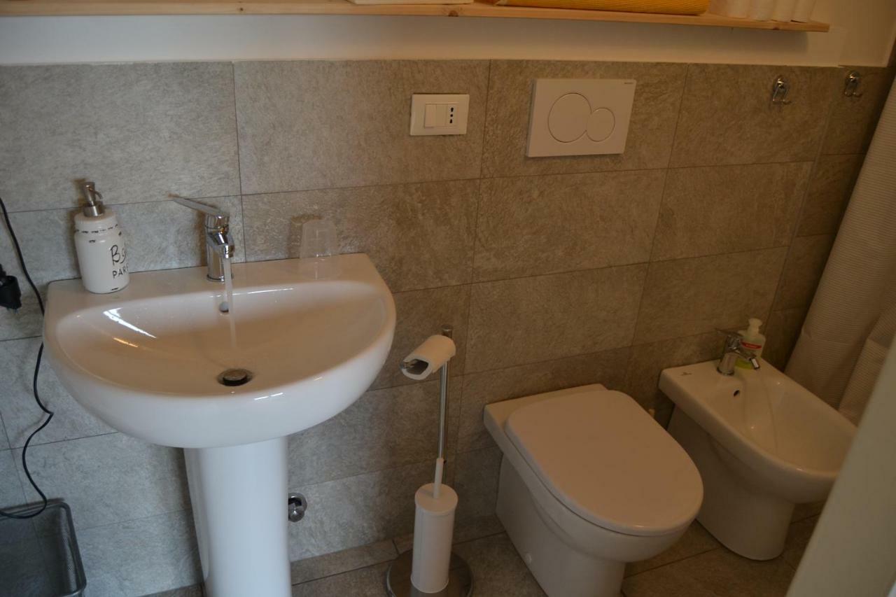 Joie De Vivre Bed & Breakfast Calice Ligure Exterior photo